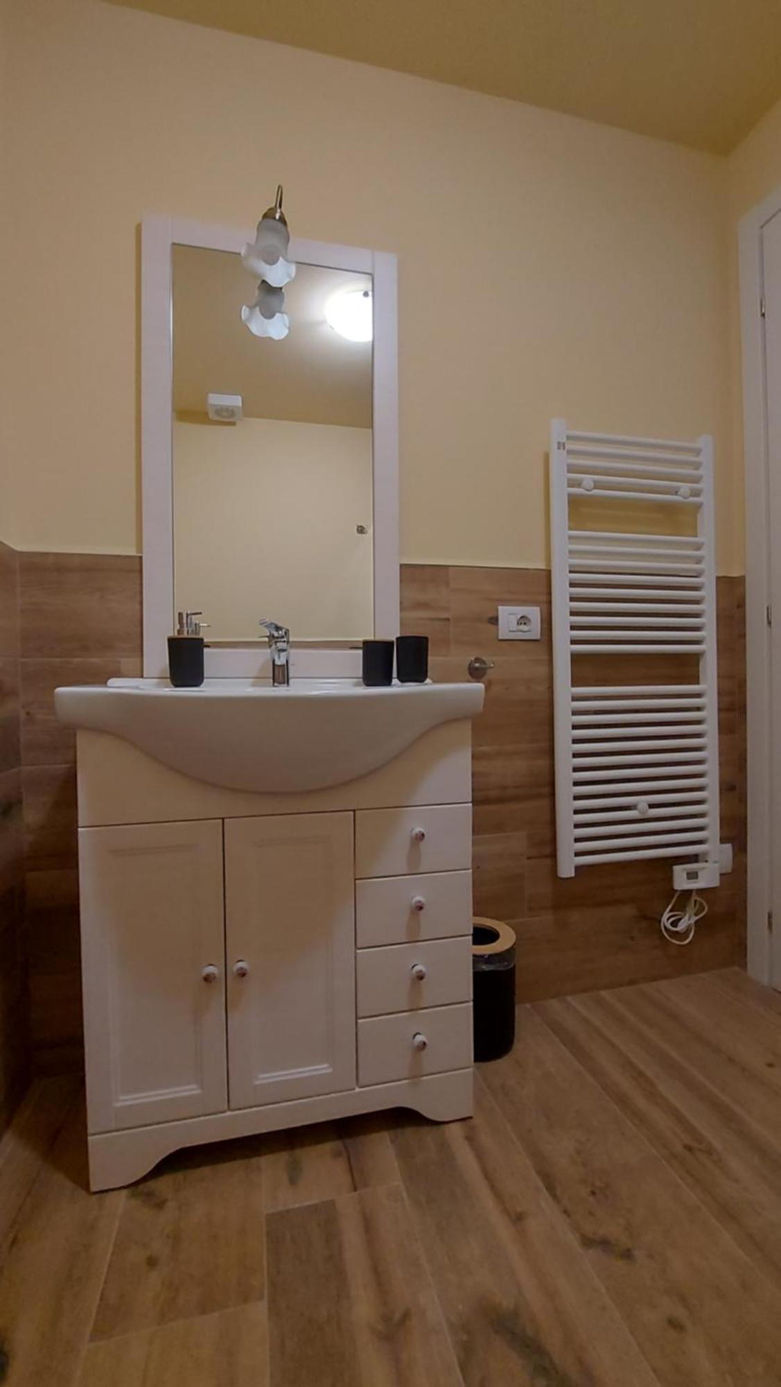 Al Vecchio Lavatoio Hotell Colle Brianza Exteriör bild